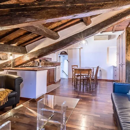 Apartment Palazzo Moro Rome