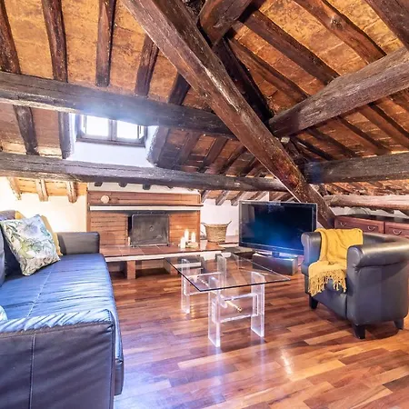 Palazzo Moro Apartment *