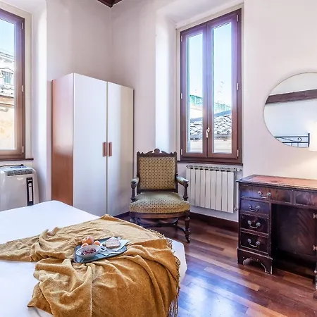 Palazzo Moro Apartment *