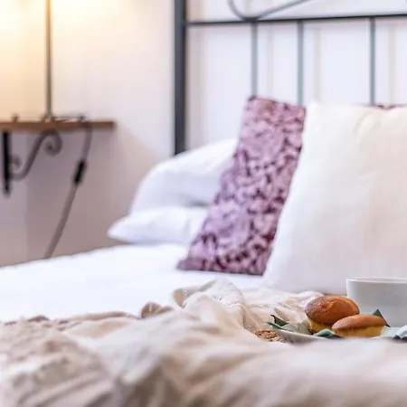 Palazzo Moro Apartment *